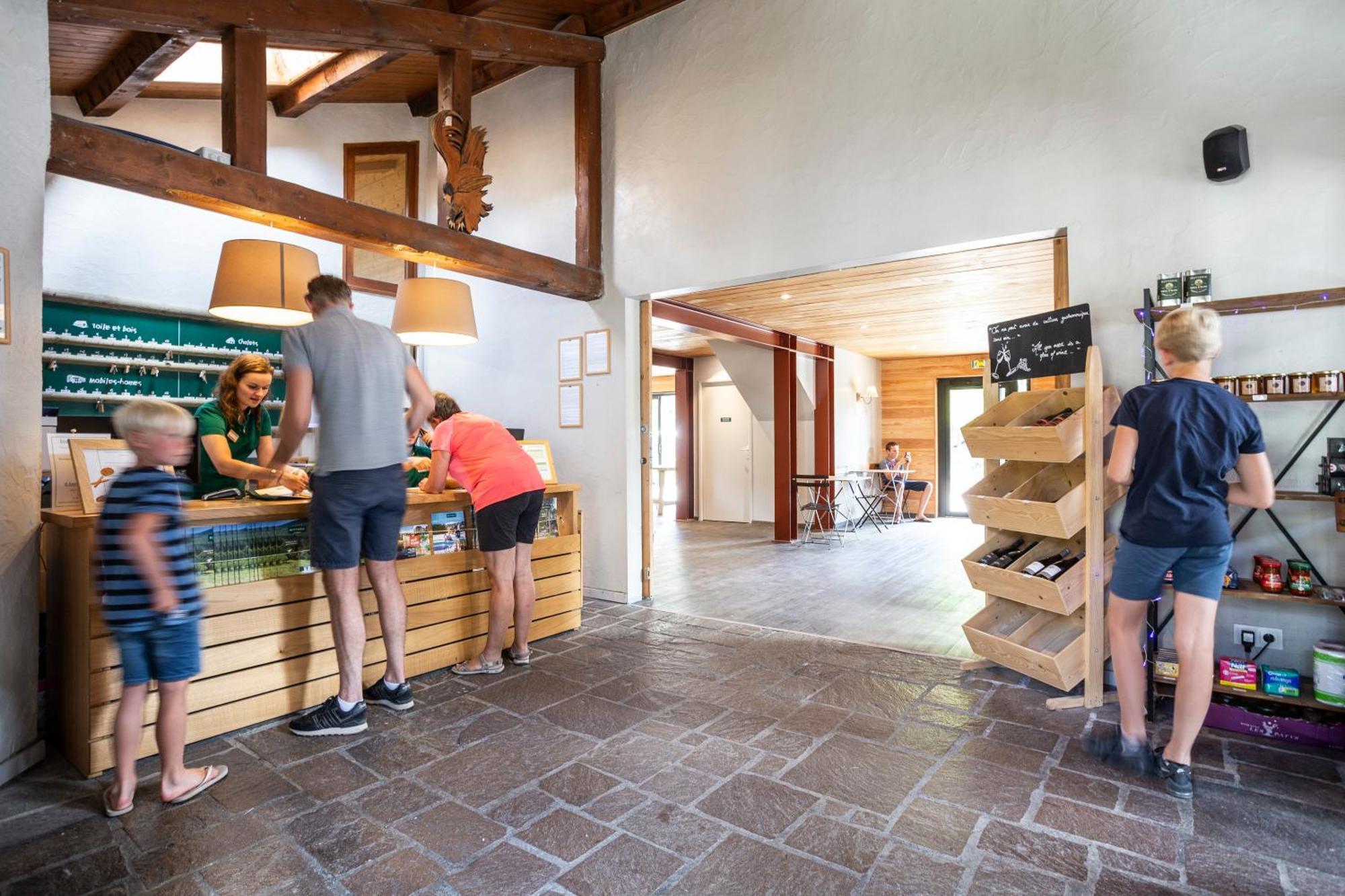 Huttopia Bourg St Maurice Bourg-Saint-Maurice Exterior foto